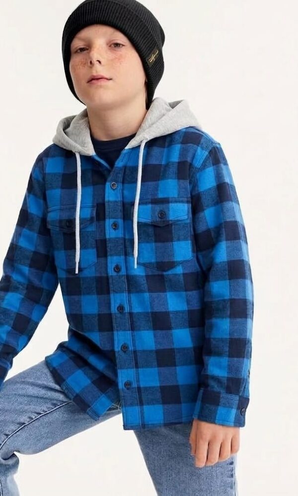 Camisa Viyela cuadrille con Capuhca Liso y con Cordon