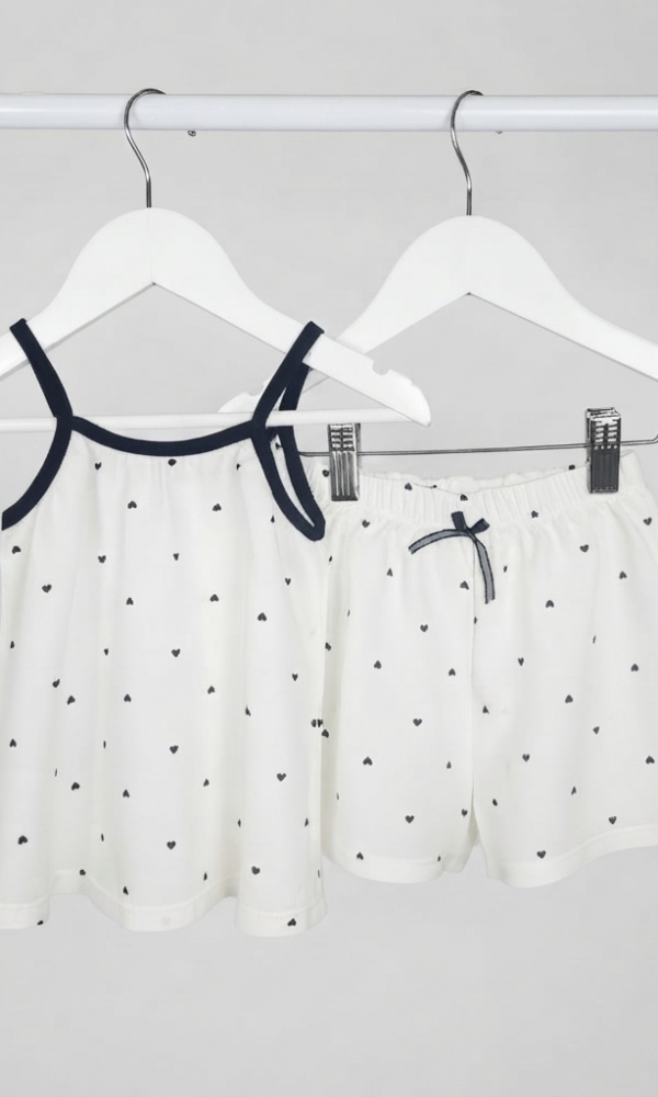 Conjunto Fibrana Corazones Musculosa y Short